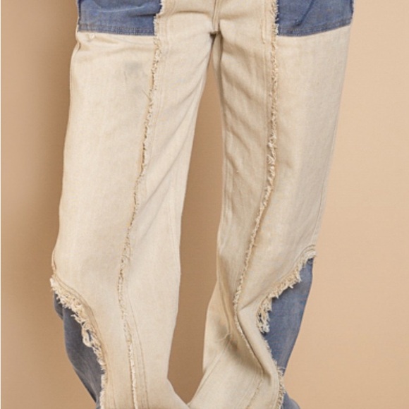 Light tan colored high waist denim with blue pocket detail by POL - Picture 3 of 3